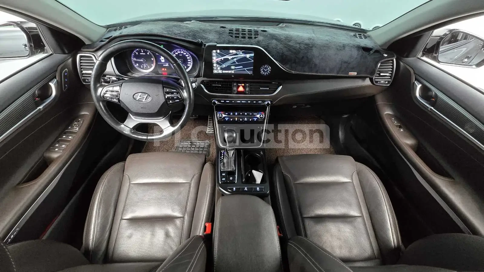 Hyundai Grandeur, снимка 7 - Автомобили и джипове - 54231110