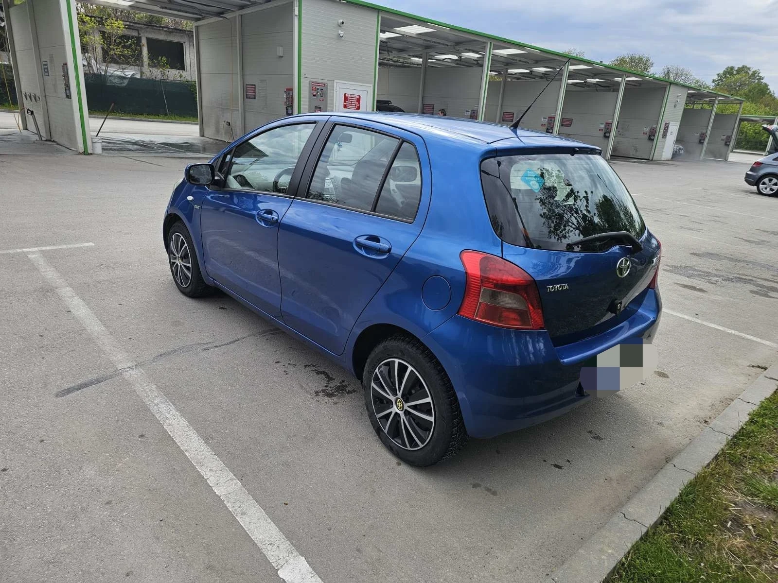 Toyota Yaris 1.4, снимка 2 - Автомобили и джипове - 54541479