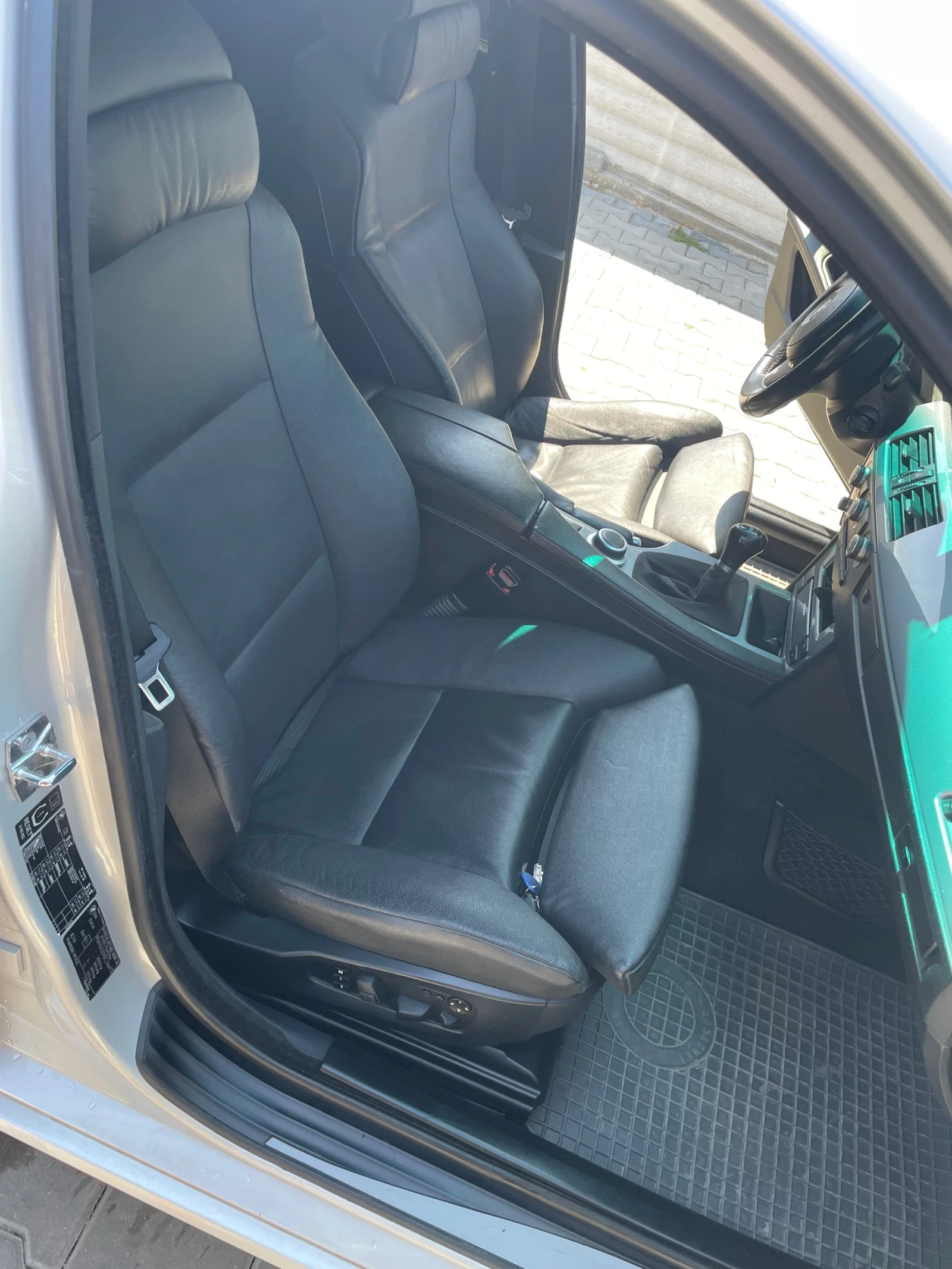 BMW 520, снимка 5 - Автомобили и джипове - 55415630