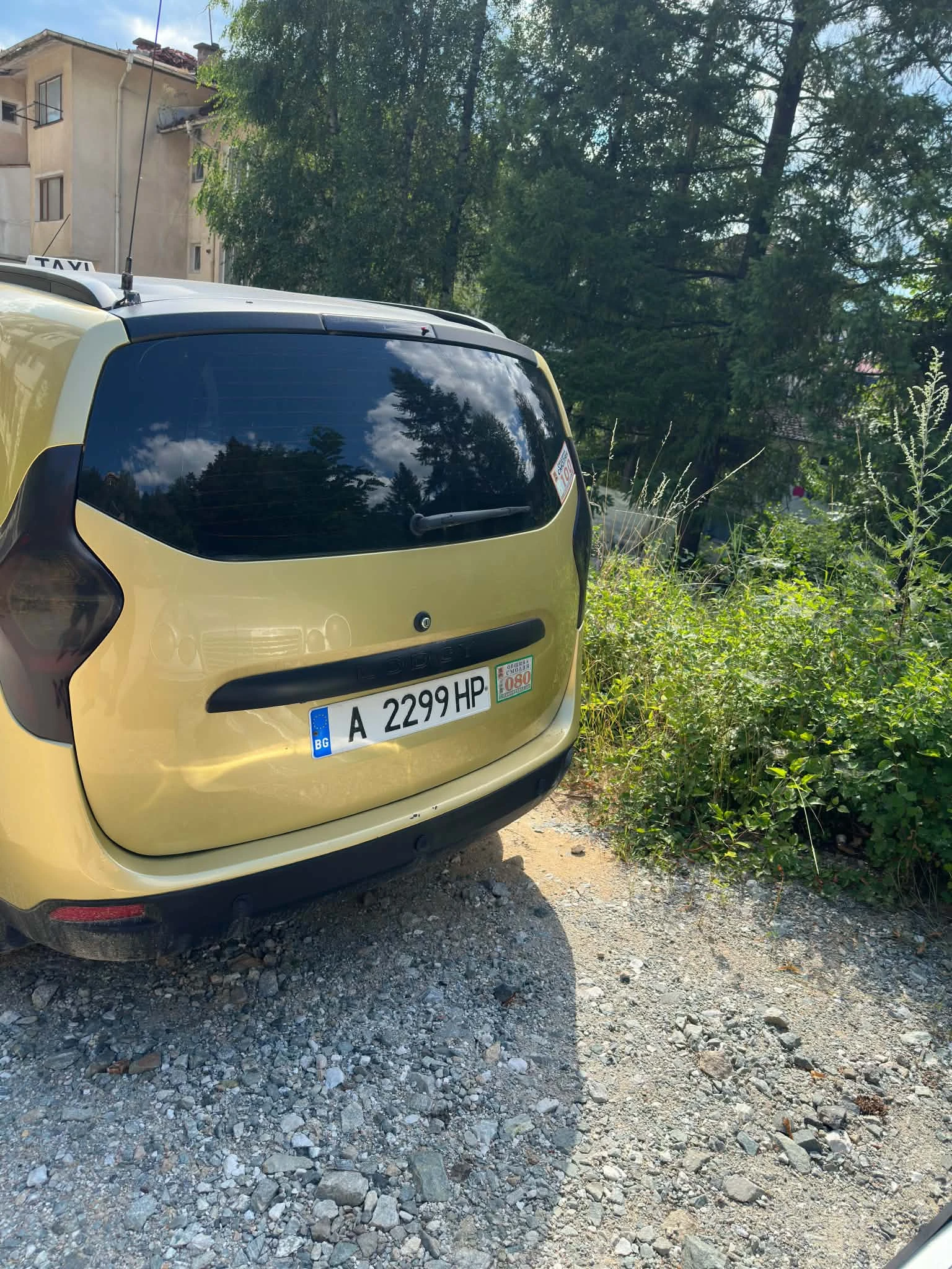 Dacia Lodgy, снимка 2 - Автомобили и джипове - 55566993