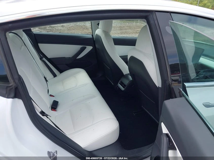 Tesla Model 3 * LONG RANGE* DUAL MOTOR* ALL-WHEEL DRIVE* , снимка 12 - Автомобили и джипове - 55583797