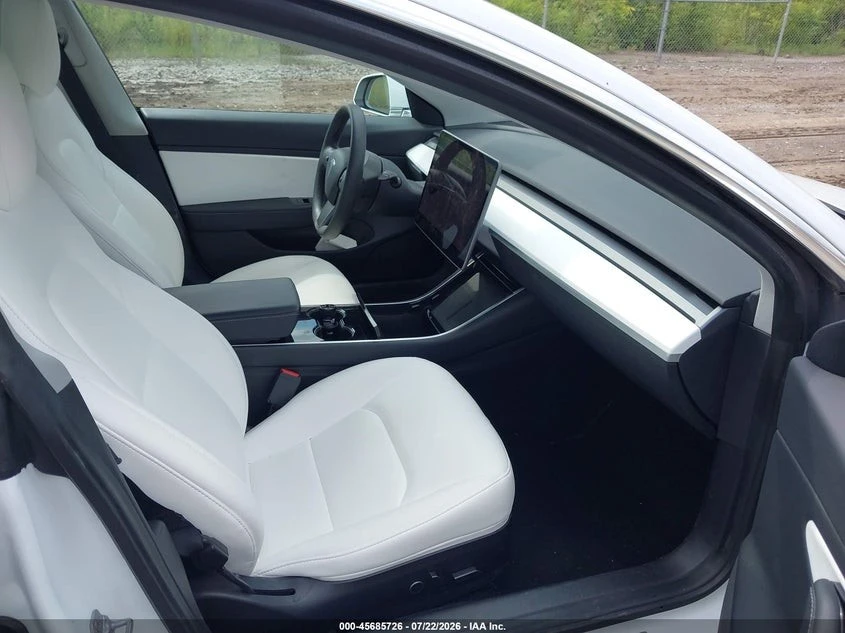 Tesla Model 3 * LONG RANGE* DUAL MOTOR* ALL-WHEEL DRIVE* , снимка 10 - Автомобили и джипове - 55583797