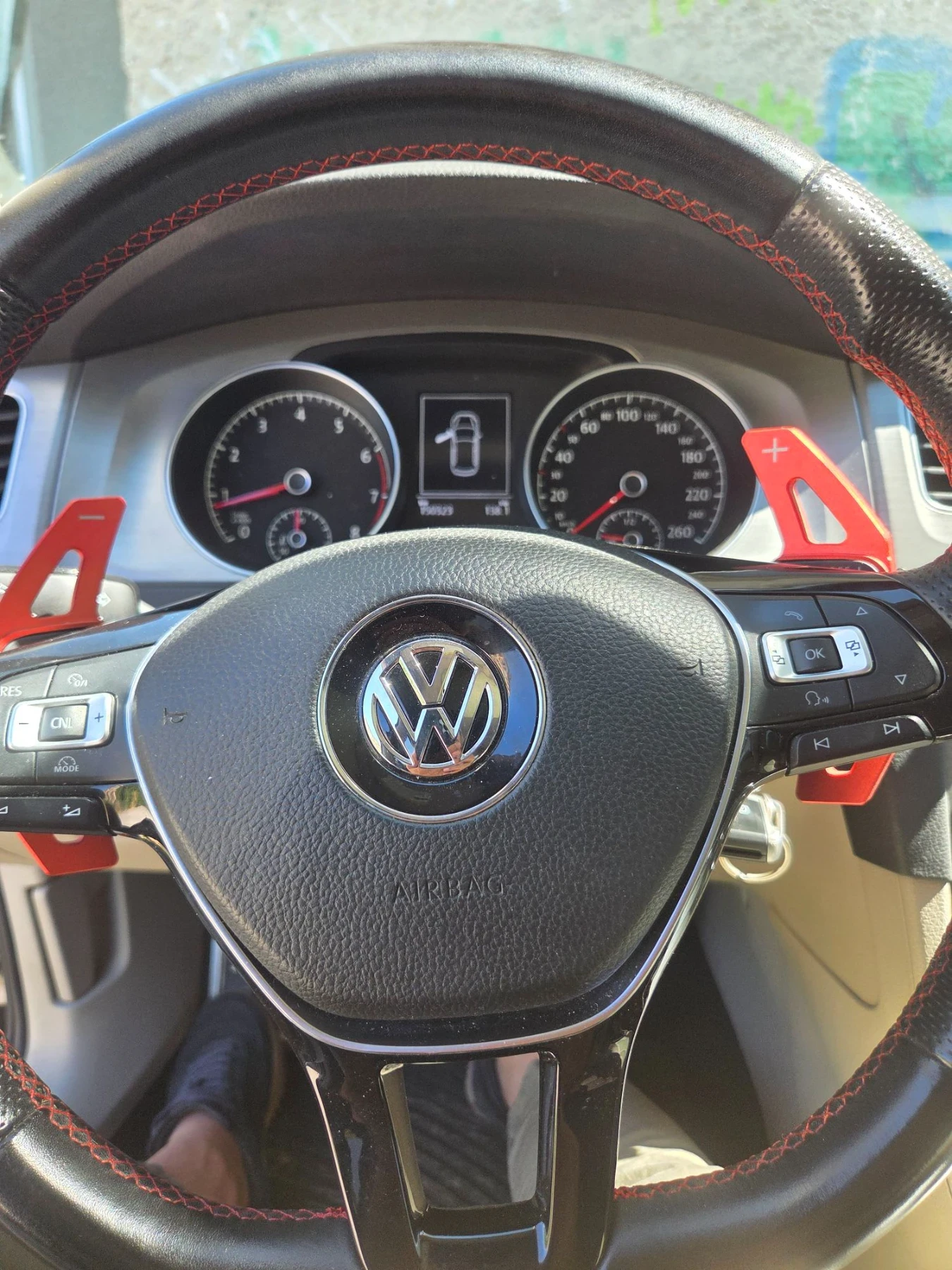 VW Golf, снимка 11 - Автомобили и джипове - 55769536