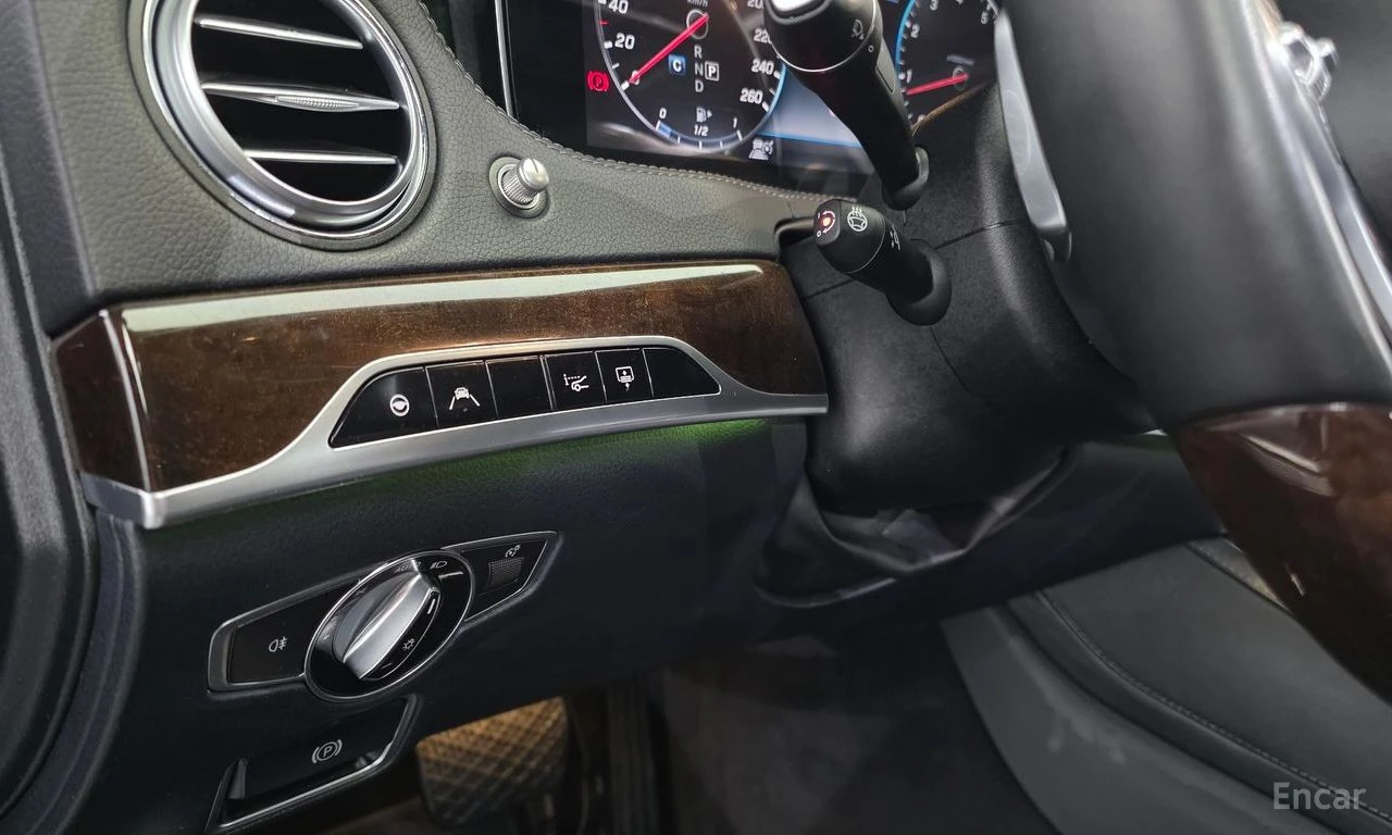 Mercedes-Benz S 560 L* 4MATIC* BURMESTER* ОБДУХВАНЕ* МАСАЖ* , снимка 8 - Автомобили и джипове - 56073556