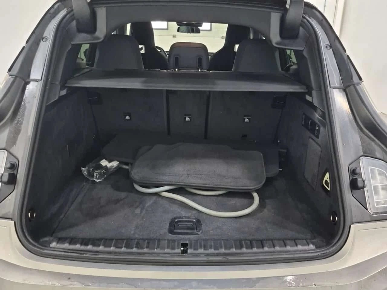 BMW iX * Xdrive40 * CARFAX * 2 ����� * 360 *  | Mobile.bg � ����������� 15