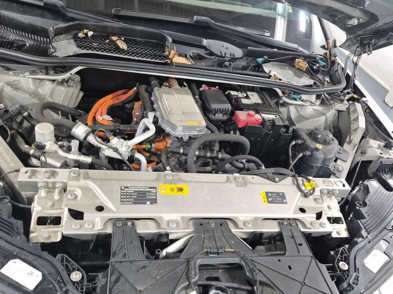 BMW iX * Xdrive40 * CARFAX * 2 ����� * 360 *  | Mobile.bg � ����������� 17