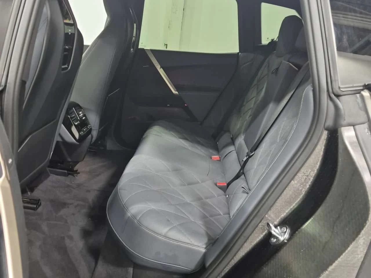 BMW iX * Xdrive40 * CARFAX * 2 ����� * 360 *  | Mobile.bg � ����������� 13