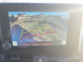 Toyota Rav4 * XLE * CARFAX * ПАНОРАМА * KEYLESS * ПОДГРЕВИ * , снимка 11 - Автомобили и джипове - 53640044