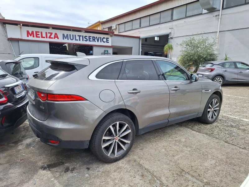 Jaguar F-PACE, снимка 2 - Автомобили и джипове - 47411460