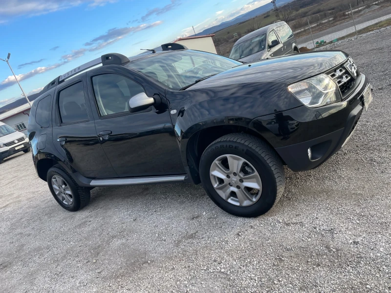 Dacia Duster 1.5 DCI Камера Навигация Фейс, снимка 3 - Автомобили и джипове - 49019053