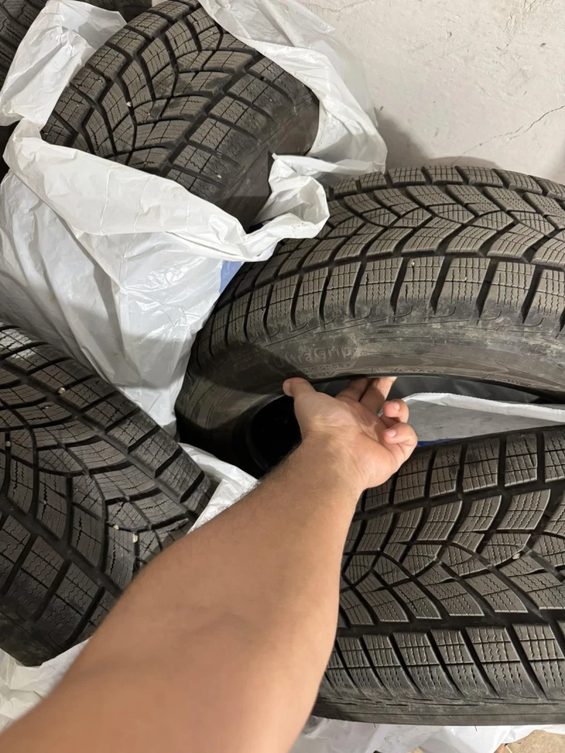 Toyota Rav4 Luxury Premium Plug-In/4x4/JBL/Кожа/360 камера/306, снимка 16 - Автомобили и джипове - 51714271