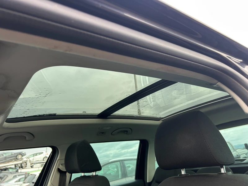 Skoda Yeti 2.0TDI 4X4 AVTOMAT/NAVI/PANORAMA EURO 5, снимка 13 - Автомобили и джипове - 52662569