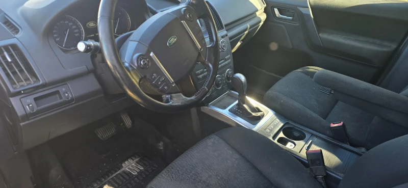 Land Rover Freelander 2.2D 150кс, снимка 11 - Автомобили и джипове - 52886035