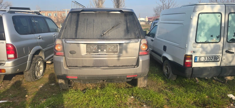 Land Rover Freelander 2.2D 150кс, снимка 4 - Автомобили и джипове - 52886035