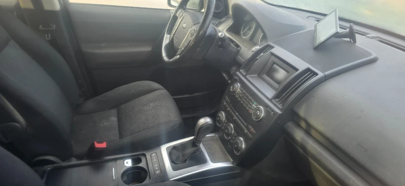 Land Rover Freelander 2.2D 150кс, снимка 6 - Автомобили и джипове - 52886035