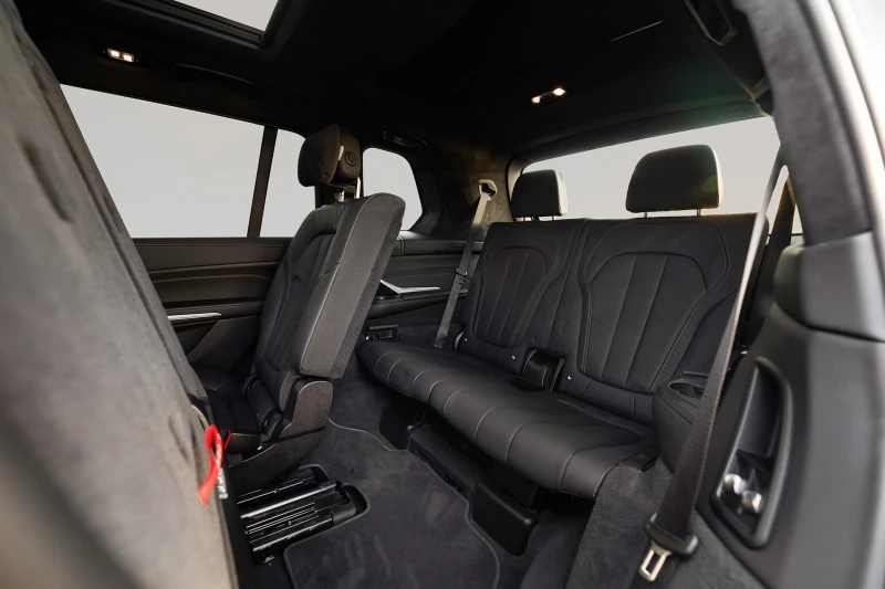 BMW X7 xDrive40d M-Sport 6+ 1 , снимка 8 - Автомобили и джипове - 53373346