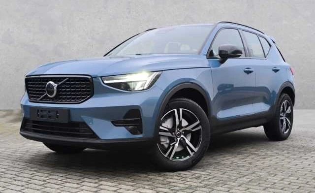 Volvo XC40 B4, снимка 2 - Автомобили и джипове - 48443855