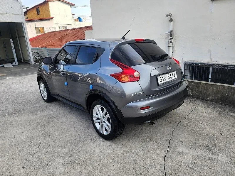 Nissan Juke 1.6 Sv F15, снимка 4 - Автомобили и джипове - 55750058