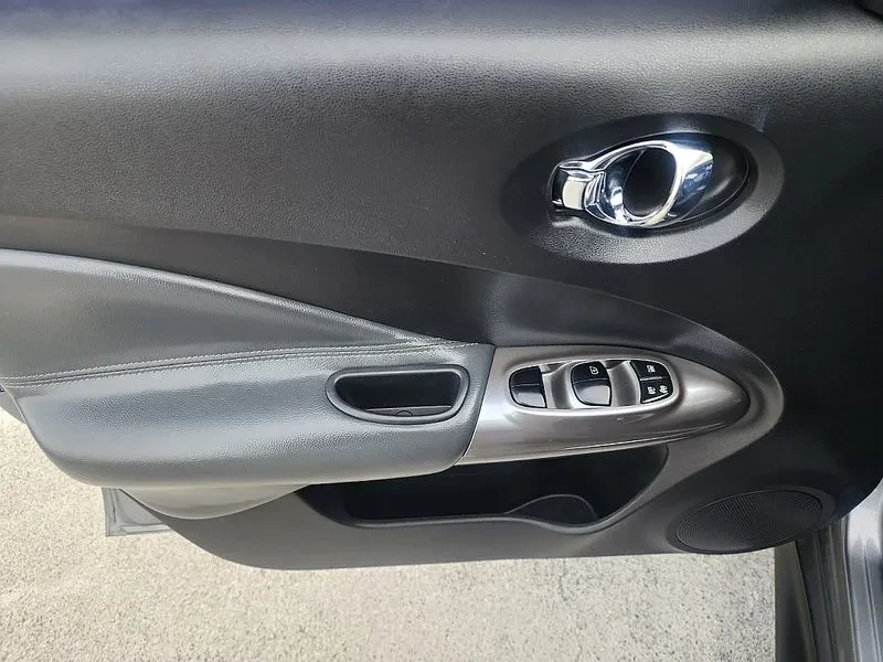 Nissan Juke 1.6 Sv F15, снимка 11 - Автомобили и джипове - 55750058