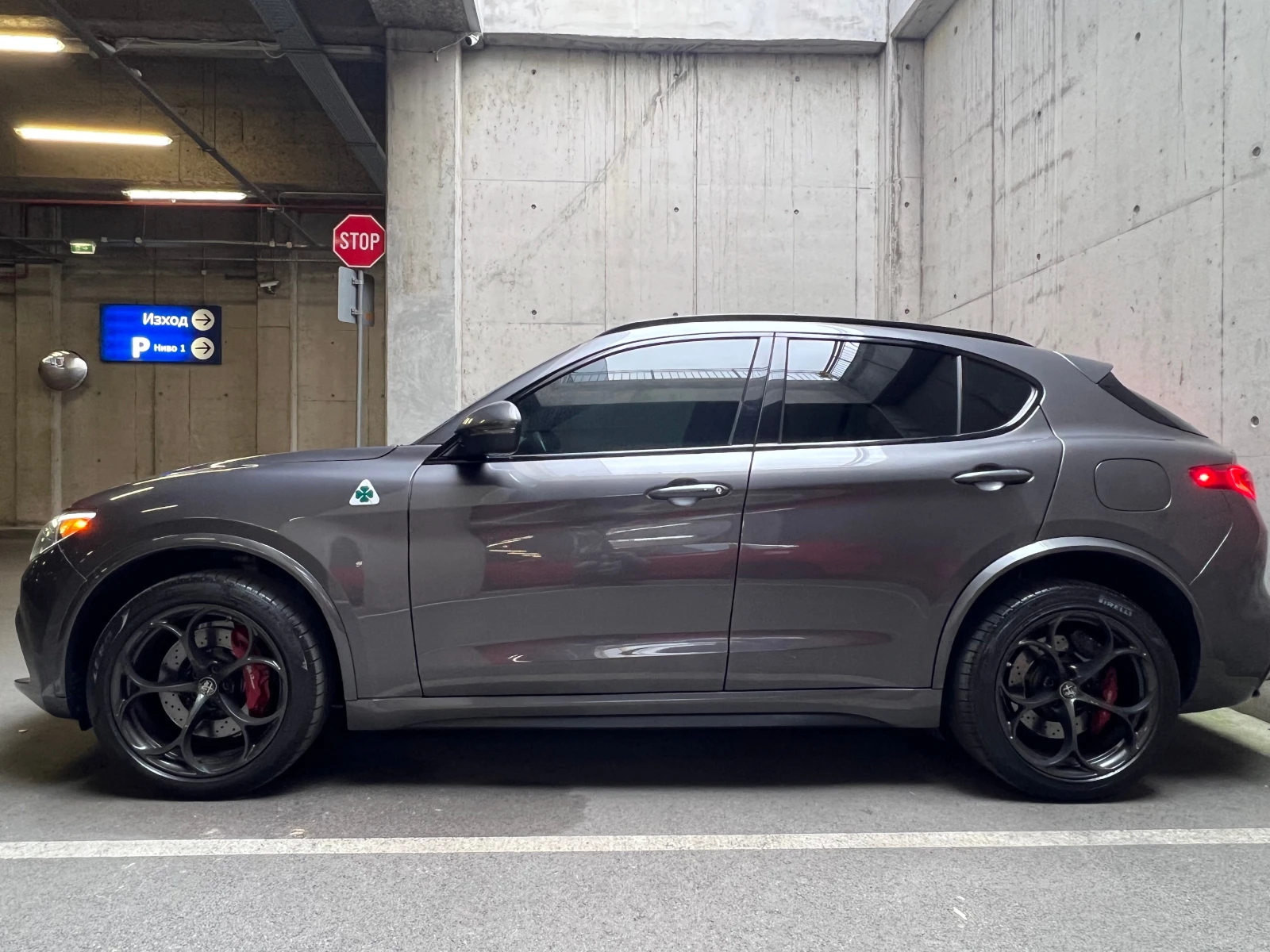 Alfa Romeo Stelvio Quadrifoglio 2.9 V6 Q4 - изображение 5