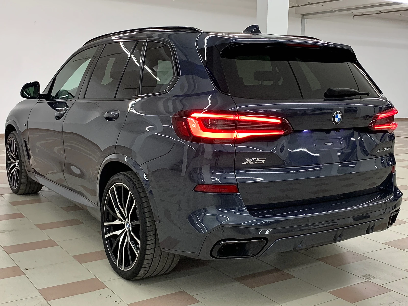 BMW X5 FULL-M-PAK /LASER/MAGIC SKY/360cam/DISTR/HUD/ - изображение 4