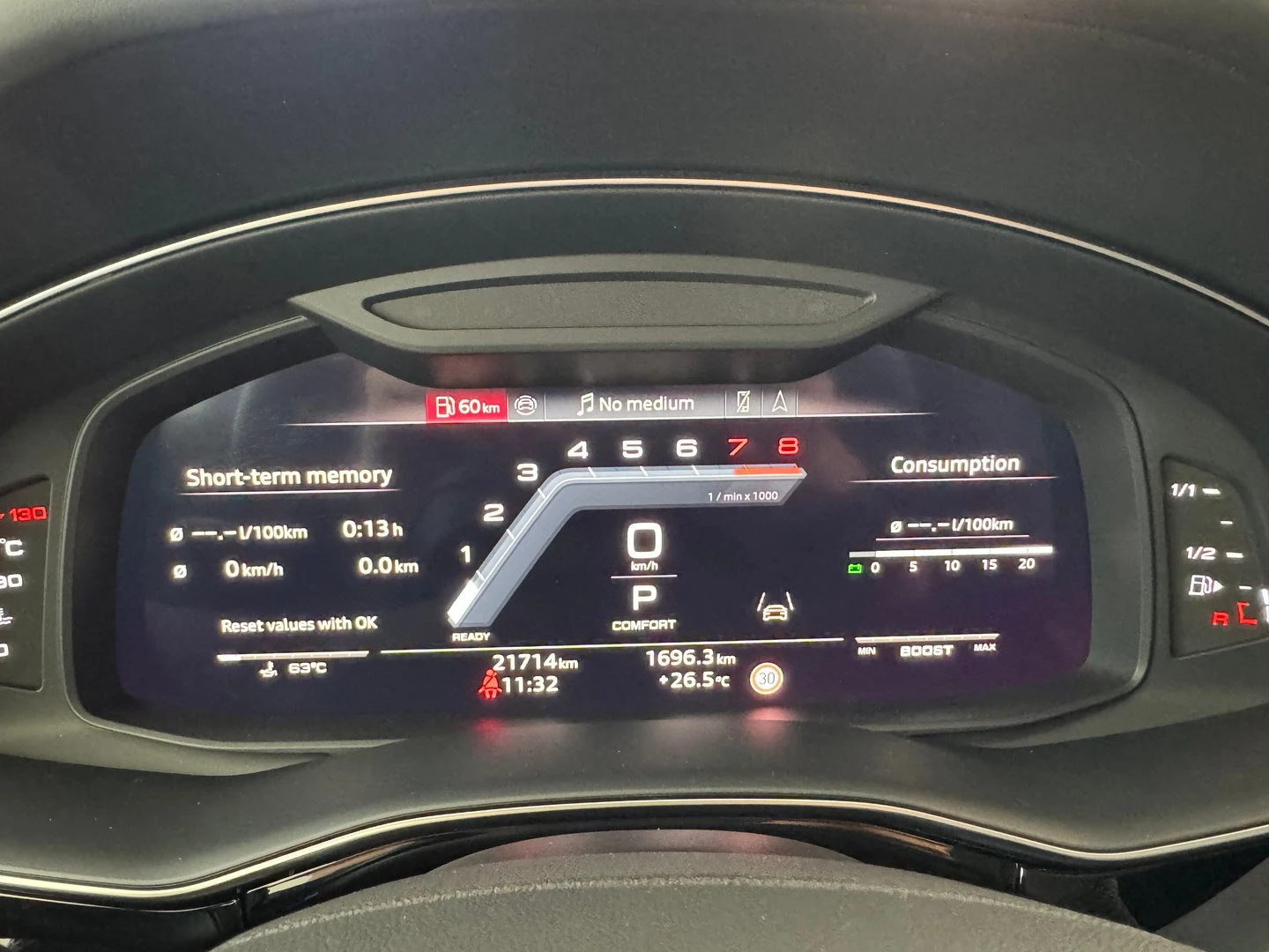 Audi SQ8 TFSI quattro - изображение 8
