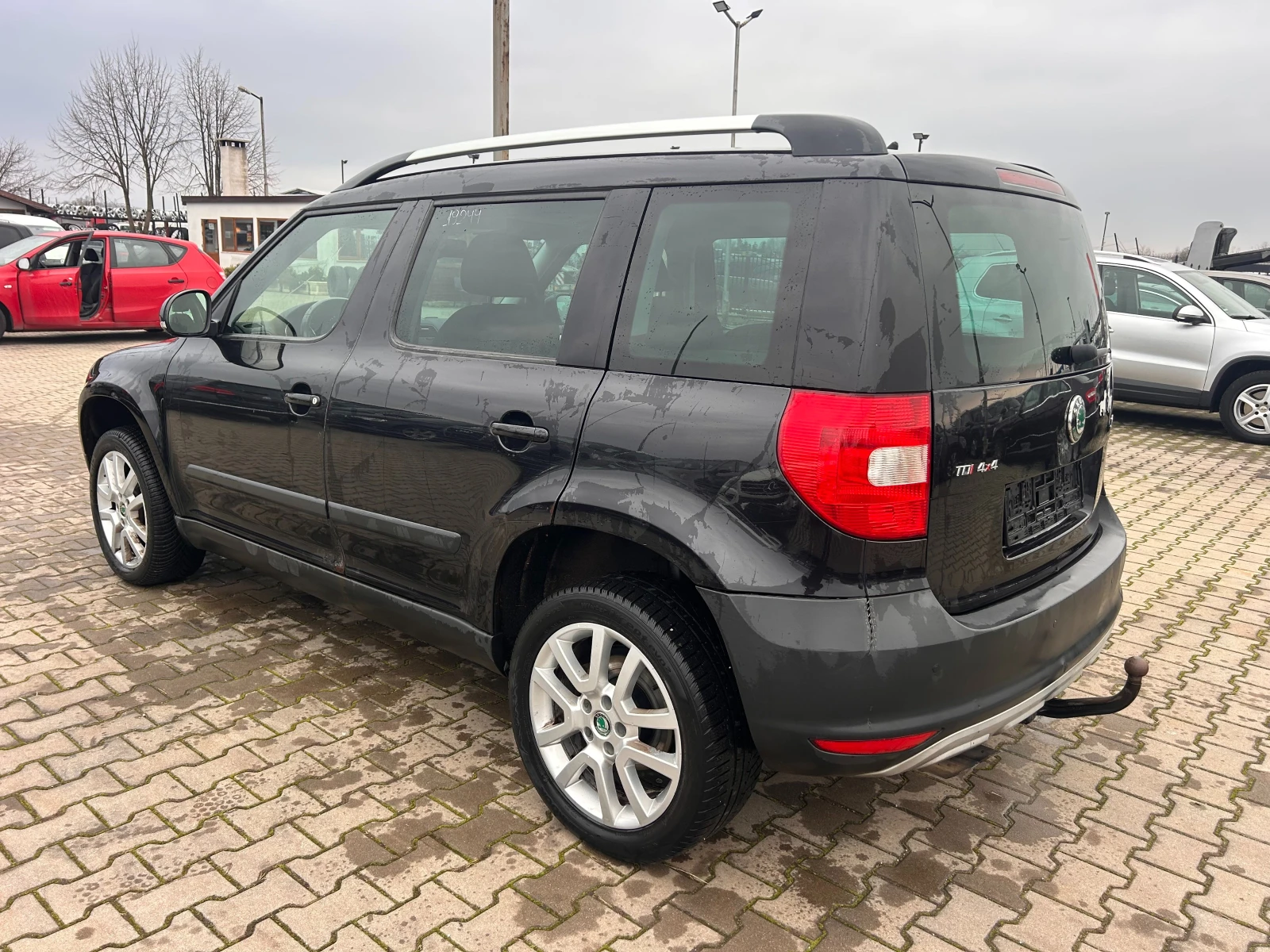 Skoda Yeti 2.0TDI 4X4 AVTOMAT/NAVI/PANORAMA EURO 5 - изображение 8