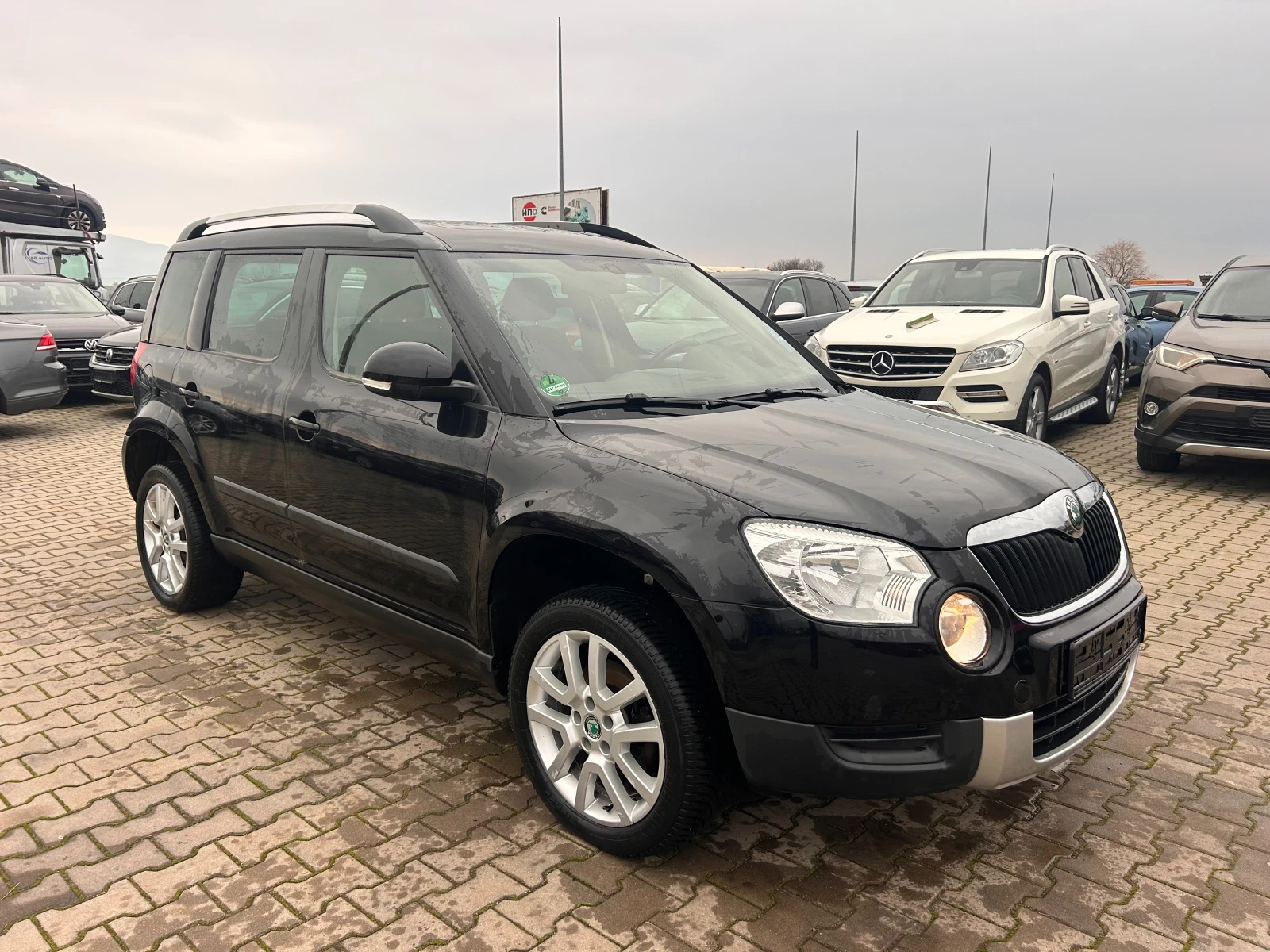 Skoda Yeti 2.0TDI 4X4 AVTOMAT/NAVI/PANORAMA EURO 5 - изображение 4