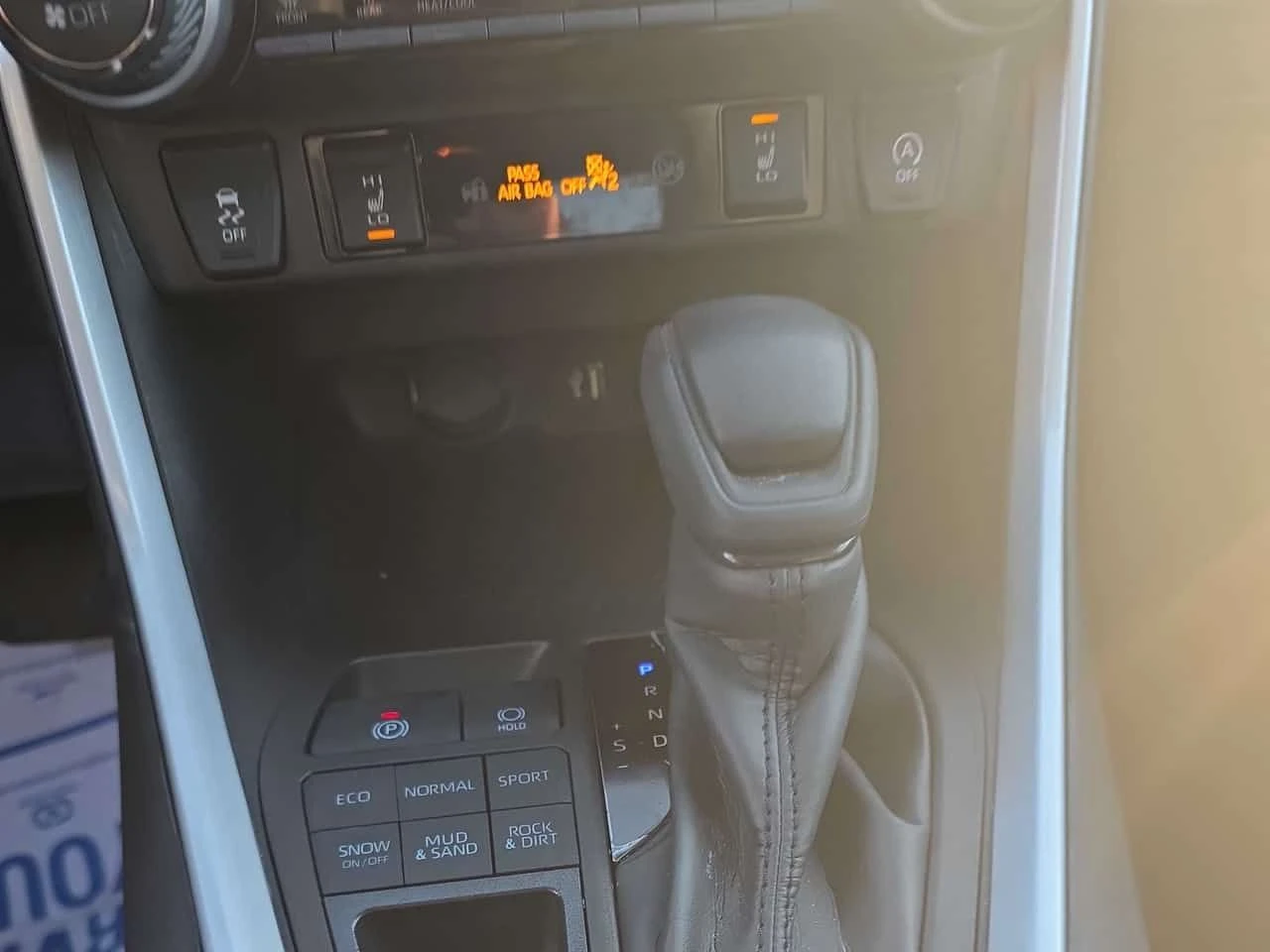 Toyota Rav4 * XLE * CARFAX * ПАНОРАМА * KEYLESS * ПОДГРЕВИ *  - изображение 9