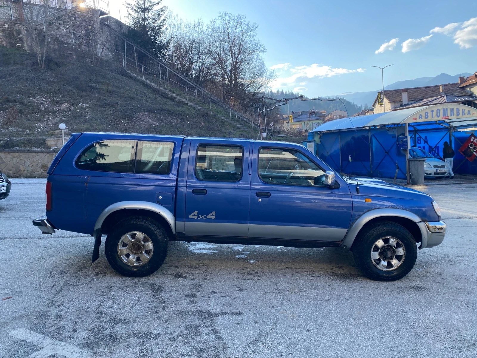 Nissan Navara TD25TI, снимка 8 - Автомобили и джипове - 53688375