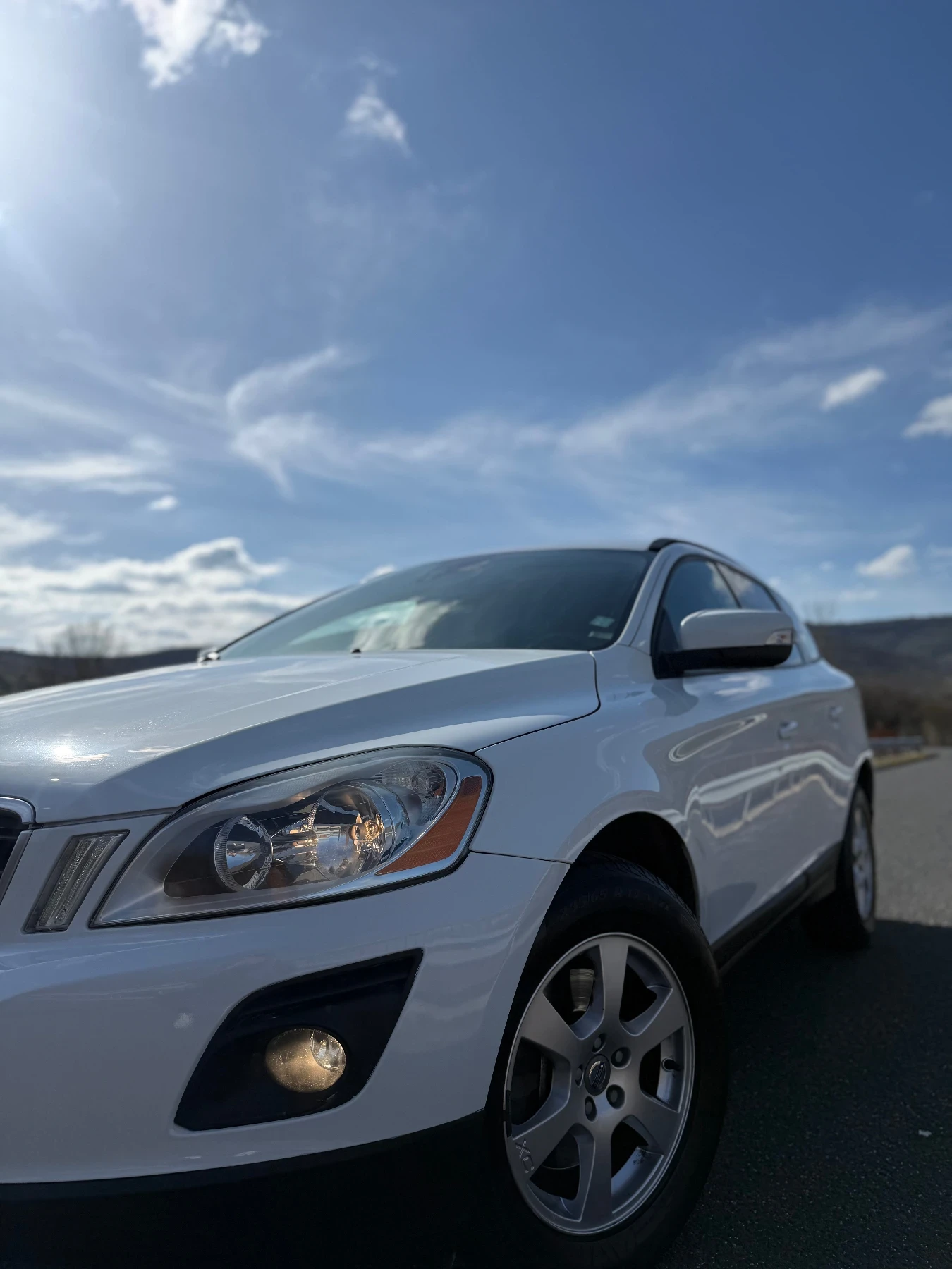 Volvo XC60 2.4 D5 4x4 - изображение 2