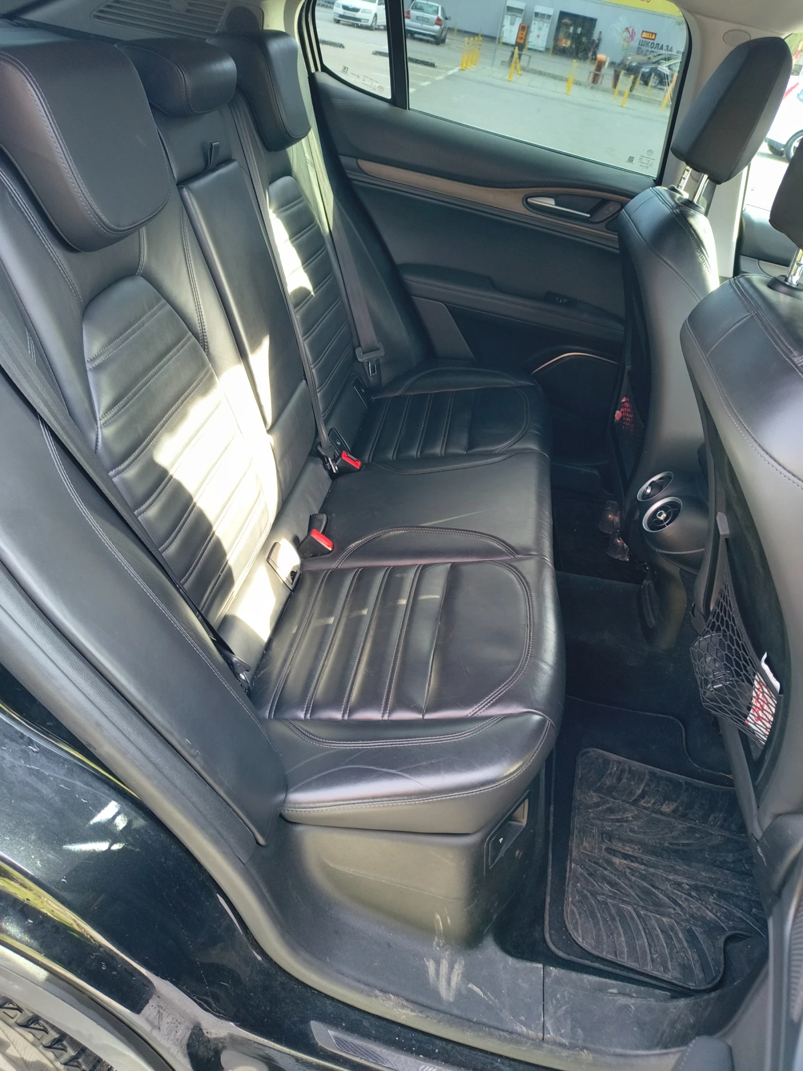 Alfa Romeo Stelvio 280 HP Q4 2.0 turbo, снимка 17 - Автомобили и джипове - 54162234