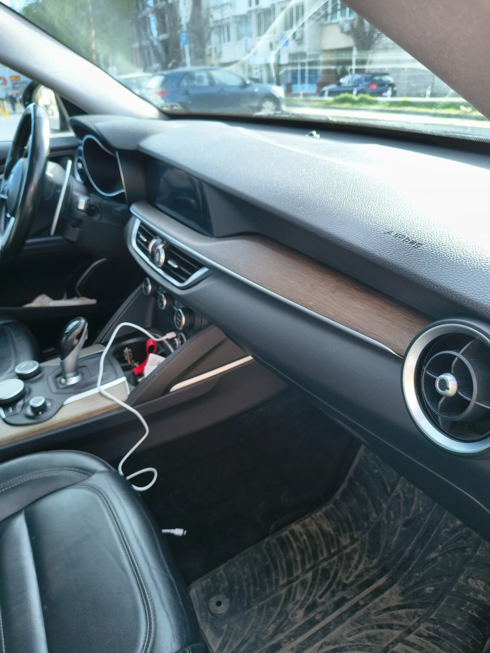 Alfa Romeo Stelvio 280 HP Q4 2.0 turbo, снимка 16 - Автомобили и джипове - 54162234