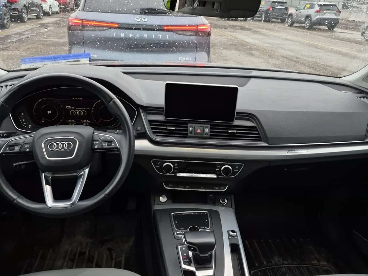 Audi Q5 * Technik * BANG&OLUFSEN* * NAVI* PANO* , снимка 10 - Автомобили и джипове - 54346887