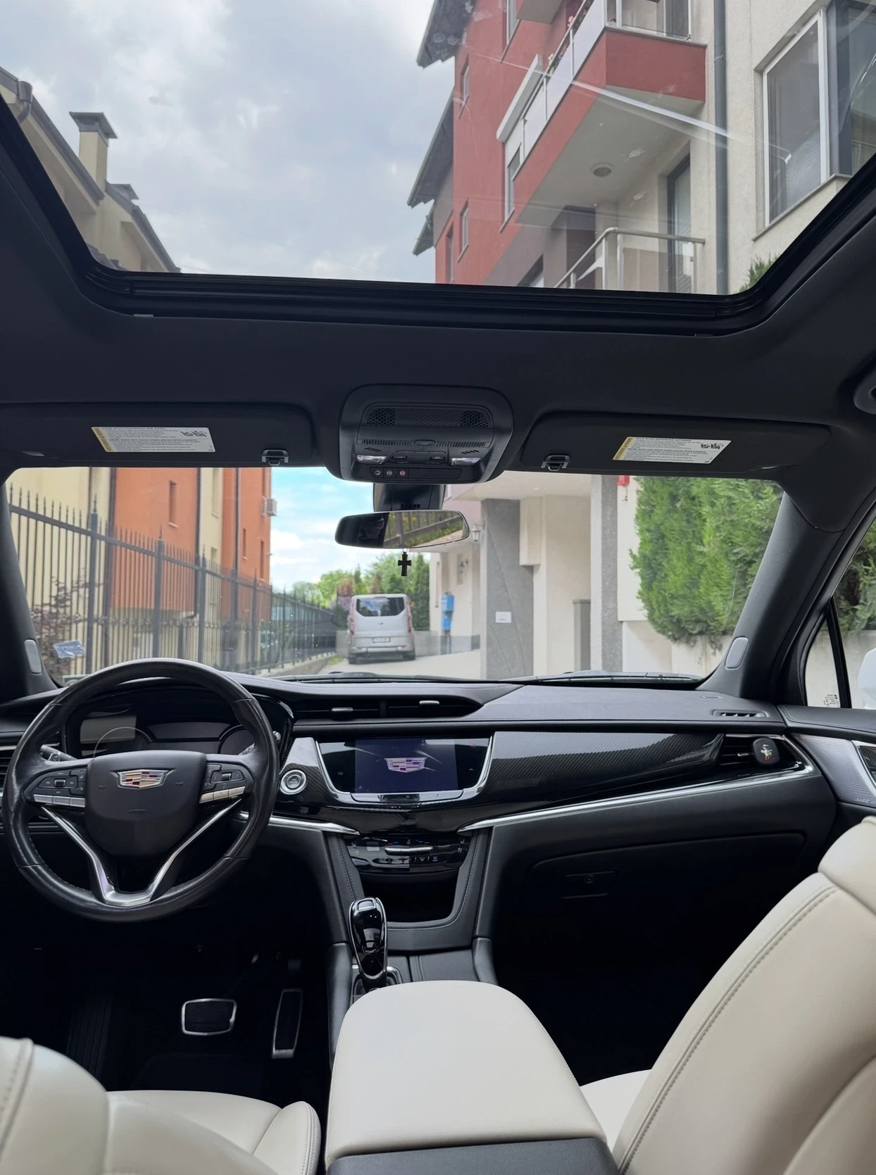 Cadillac Escalade   XT6 / 1ви собственик / 50хил.км / 6 места, снимка 14 - Автомобили и джипове - 54611051