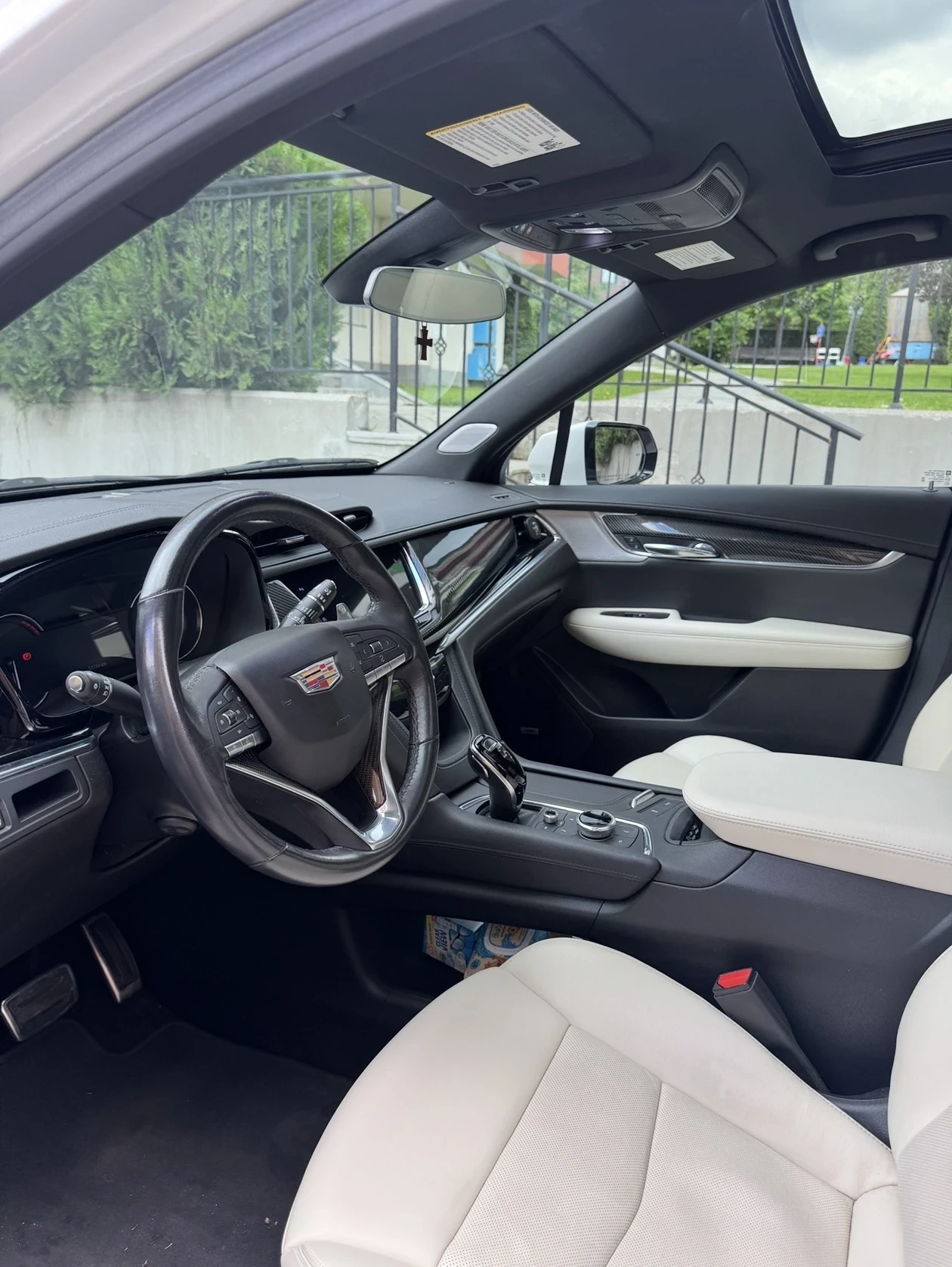 Cadillac Escalade   XT6 / 1ви собственик / 50хил.км / 6 места, снимка 10 - Автомобили и джипове - 54611051