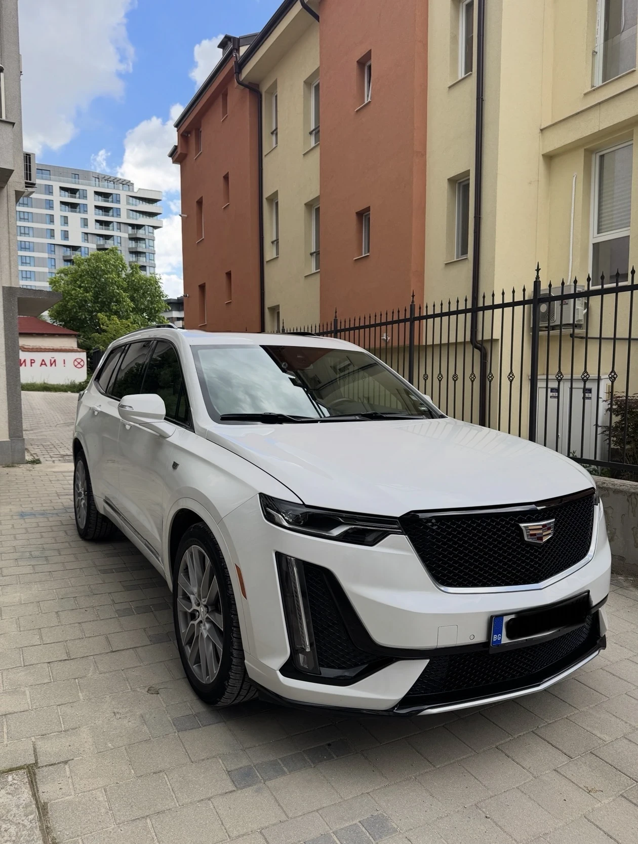Cadillac Escalade   XT6 / 1ви собственик / 50хил.км / 6 места, снимка 3 - Автомобили и джипове - 54611051