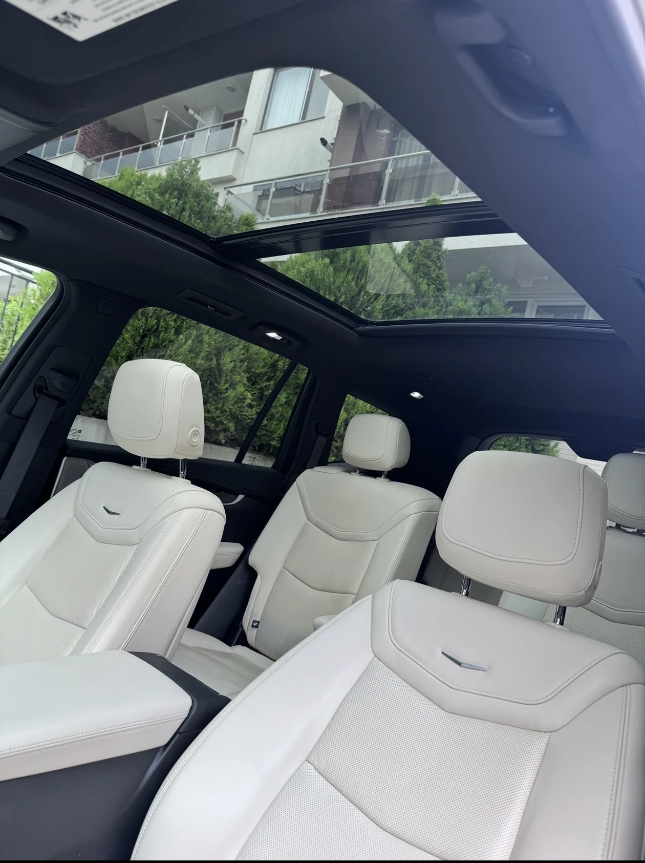 Cadillac Escalade   XT6 / 1ви собственик / 50хил.км / 6 места, снимка 11 - Автомобили и джипове - 54611051