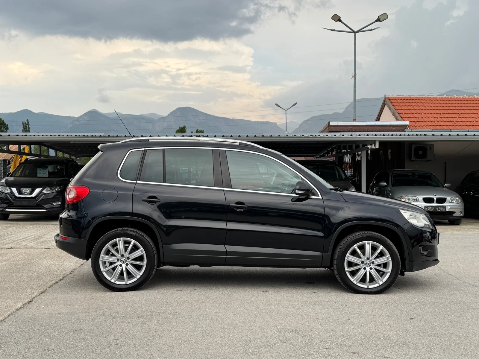 VW Tiguan 2.0TDI 4Motion ИТАЛИЯ * * * 177000км* * * , снимка 5 - Автомобили и джипове - 55015763