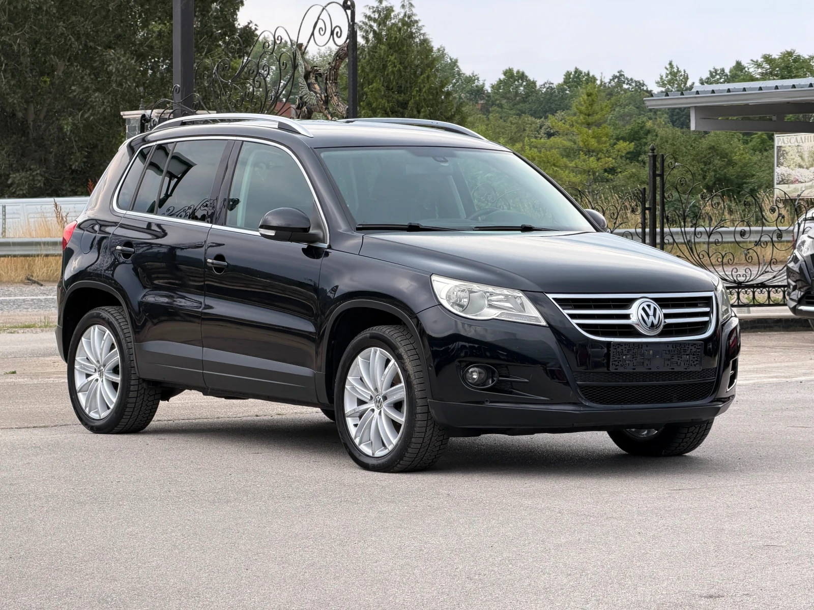 VW Tiguan 2.0TDI 4Motion ИТАЛИЯ * * * 177000км* * * , снимка 4 - Автомобили и джипове - 55015763