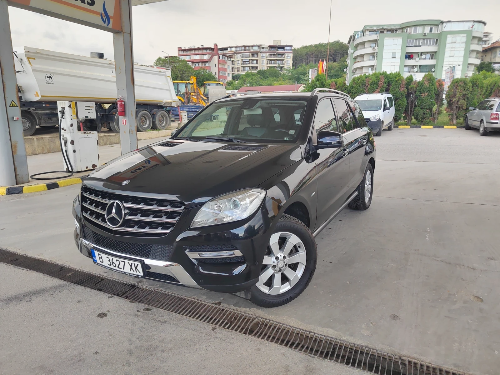 Mercedes-Benz ML 350, снимка 4 - Автомобили и джипове - 55269701
