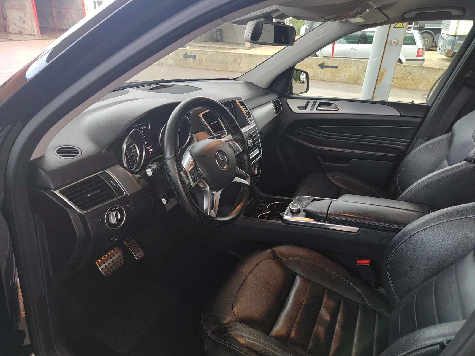 Mercedes-Benz ML 350, снимка 10 - Автомобили и джипове - 55269701