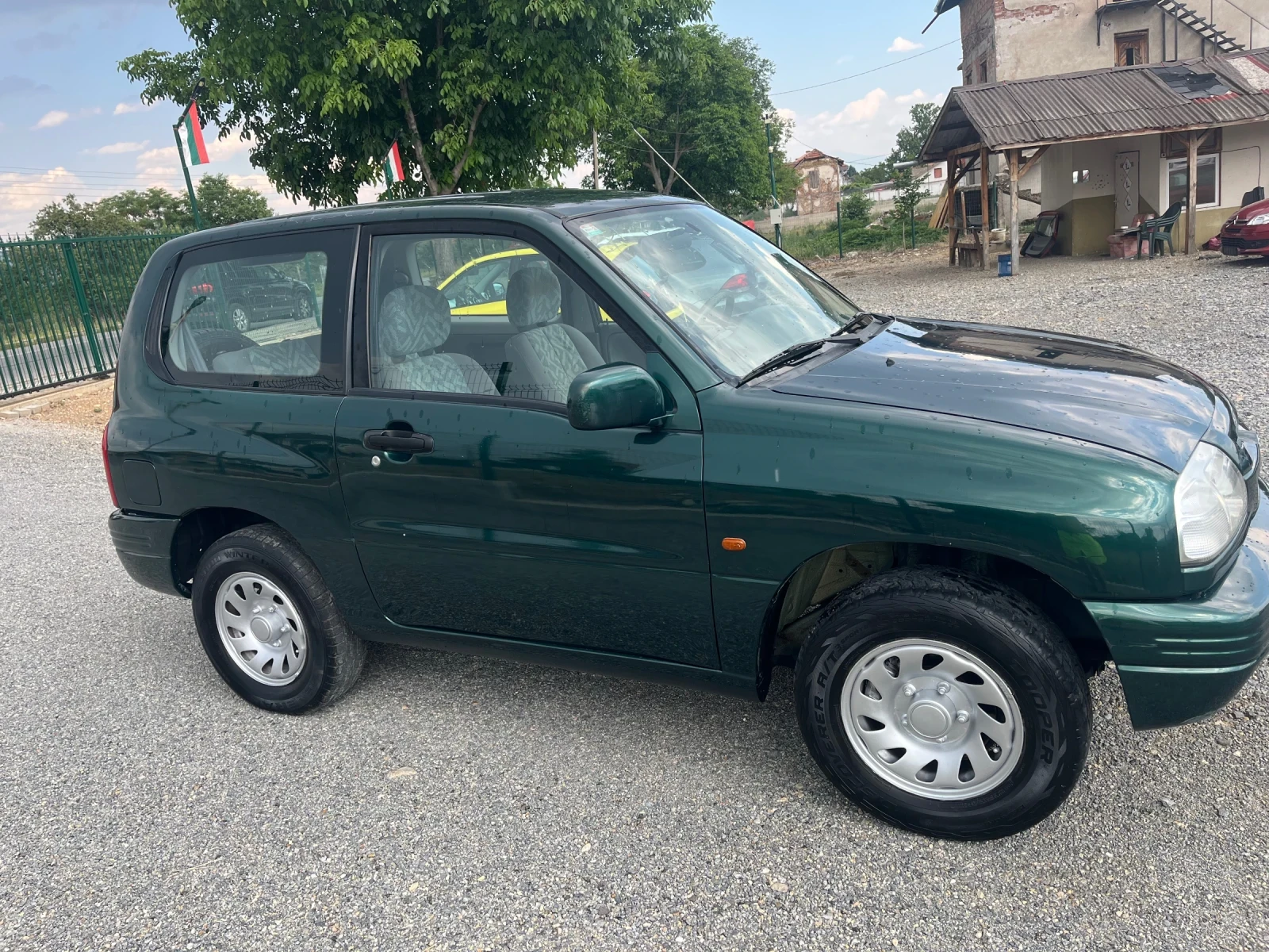 Suzuki Grand vitara 1.6 i, снимка 8 - Автомобили и джипове - 55359647