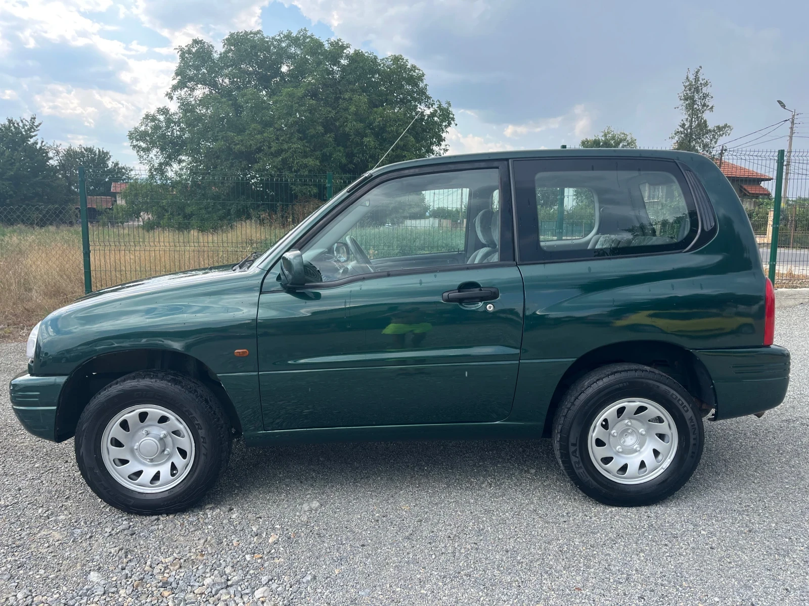 Suzuki Grand vitara 1.6 i, снимка 7 - Автомобили и джипове - 55359647