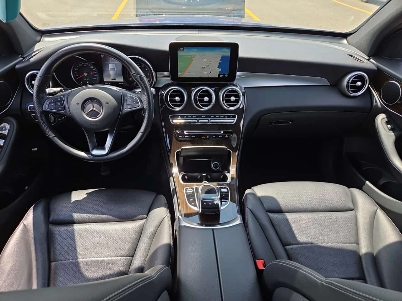 Mercedes-Benz GLC 300 * CARFAX * ОПЦИЯ ЗА ФИНАНСИРАНЕ, снимка 8 - Автомобили и джипове - 55772056