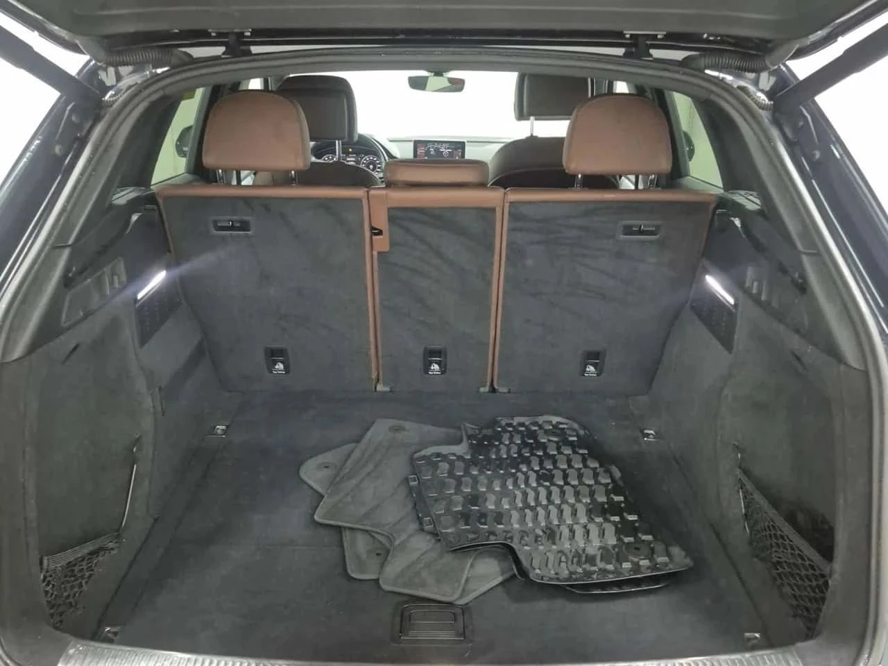 Audi Q5, снимка 14 - Автомобили и джипове - 56726537