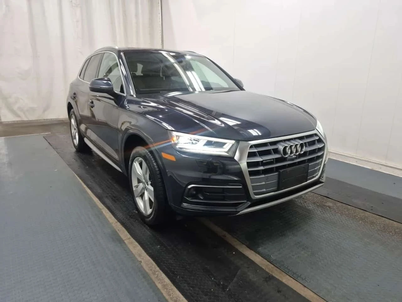 Audi Q5, снимка 5 - Автомобили и джипове - 56726537