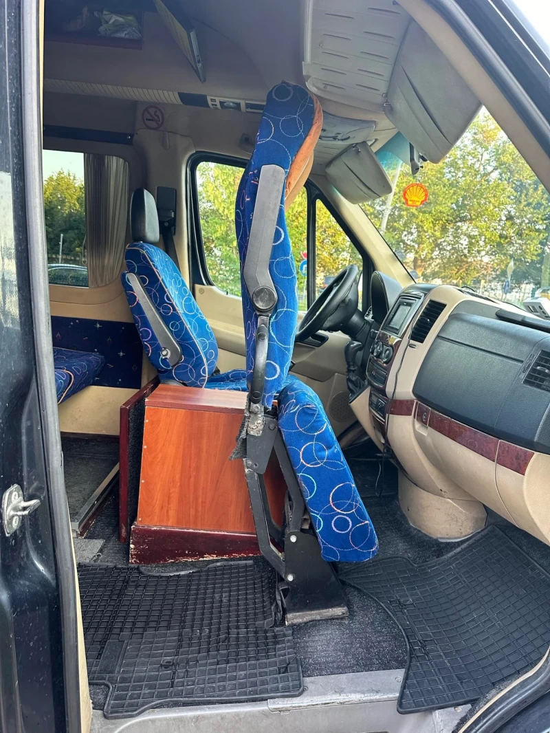 Mercedes-Benz Sprinter 318, снимка 9 - Бусове и автобуси - 53415132