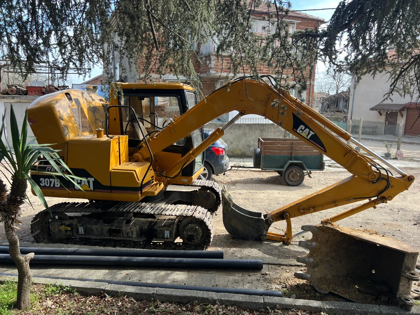 Багер Caterpillar 307B - изображение 3