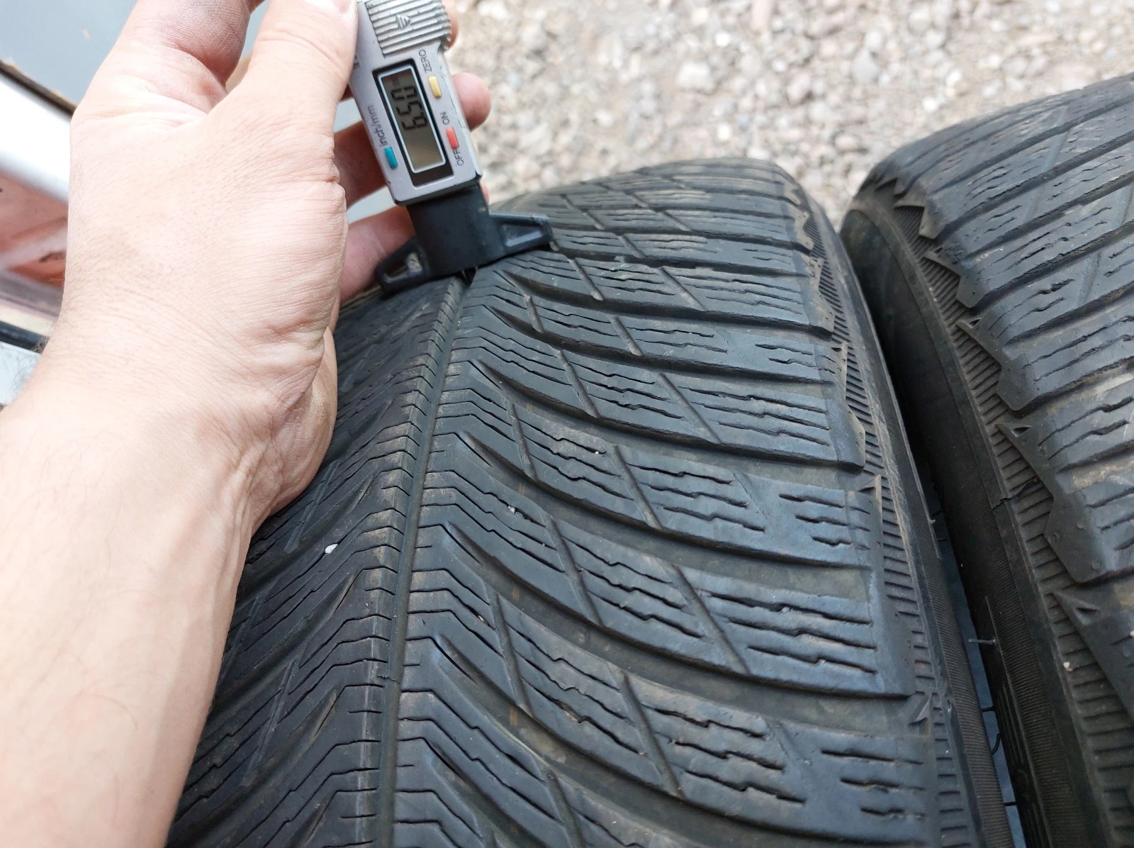 ���� 245/45R19 | Mobile.bg � ����������� 4
